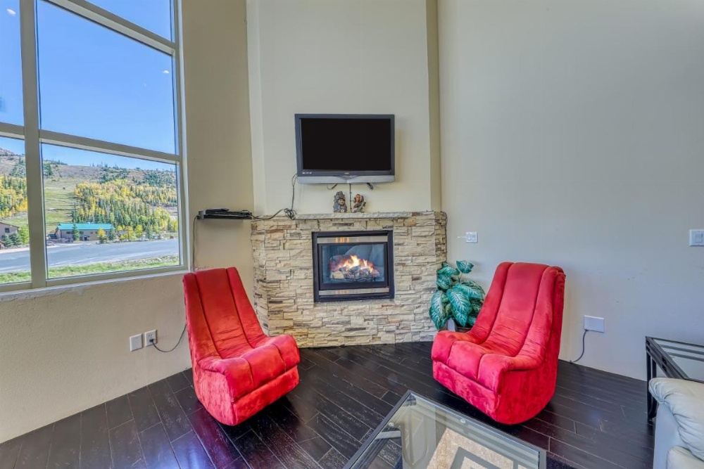 One Bedroom Apartment