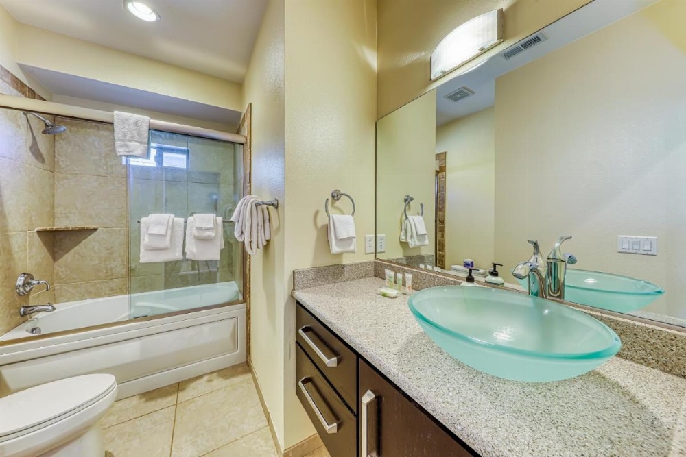 The Lofts #4A - Steps to the Slopes